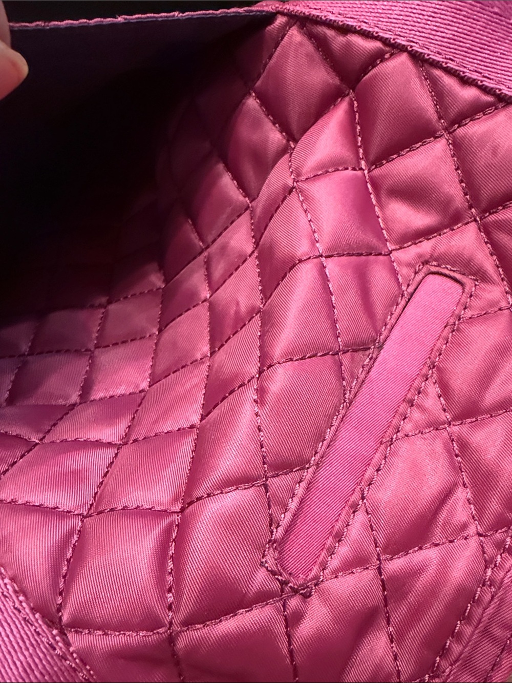 Apana Quilted Raspberry Tote with Adjustable Strap - Picture 6 of 12